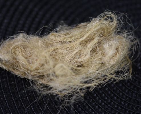Chènevotte calibrée ou laine de chanvre en vrac : lequel choisir ?